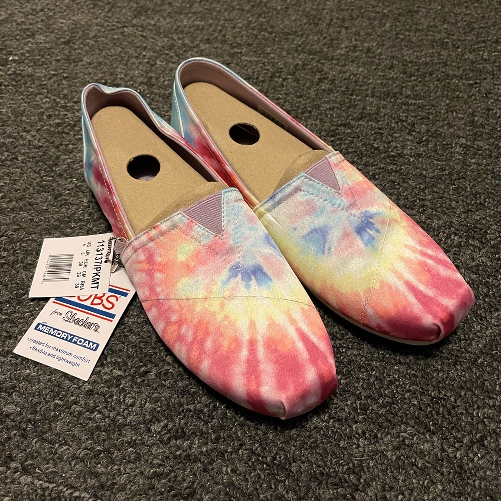 Sketchers bobs memory foam size 9